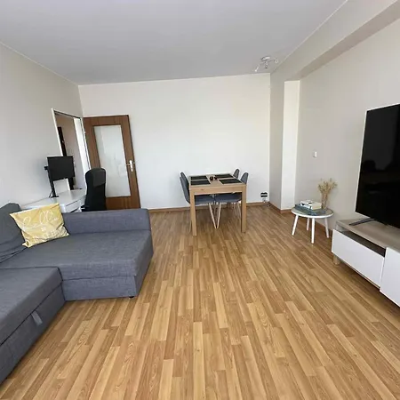 Rooftop 1 Bed Sleeps 4