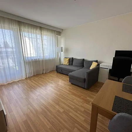 Rooftop 1 Bed Sleeps 4 דירה *