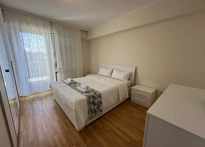 Rooftop 1 Bed Sleeps 4